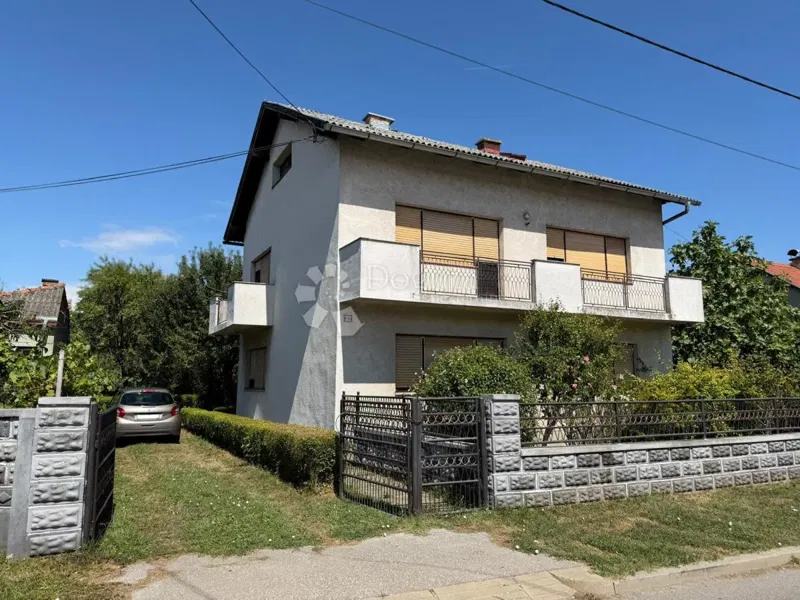 Dom Viktorovac, Sisak, 207m2