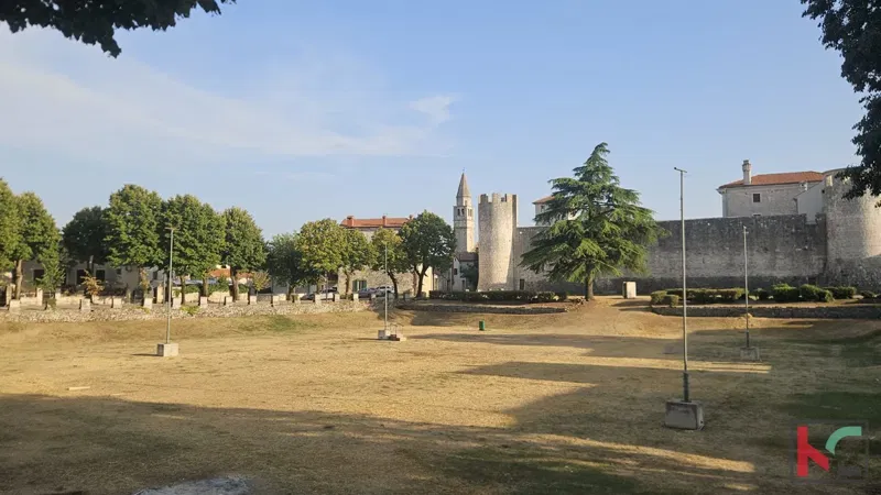 ISTRA, SVETVINČENAT, CENTAR, STARA ISTARSKA KAMENA KUĆA ZA RENOVACIJU SA GRAĐEVINSKOM DOZVOLOM #PRODAJA