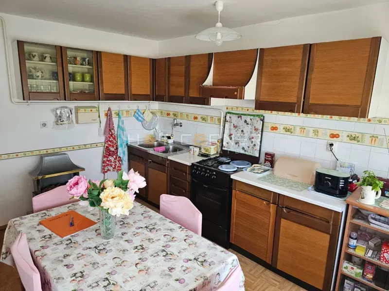 Stan od 74 m² na Verudi u Puli – odlična prilika za život i investiciju