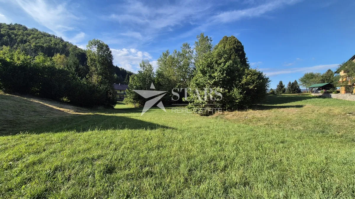 Gorski kotar, Tršće – građevinsko zemljište 787 m², ravno i pravilnog oblika