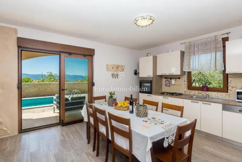 Beautiful Villa with Pool and Sea View in a Peaceful Setting – 2