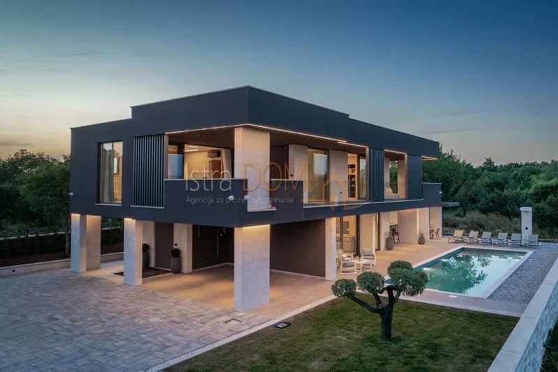 - Prekrasna villa sa bazenom i pogledom na more - – 2