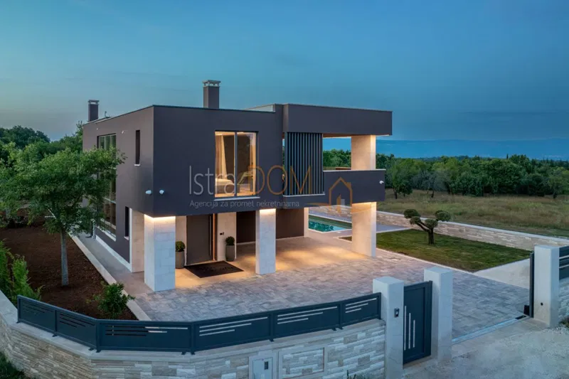 - Prekrasna villa sa bazenom i pogledom na more - – 3