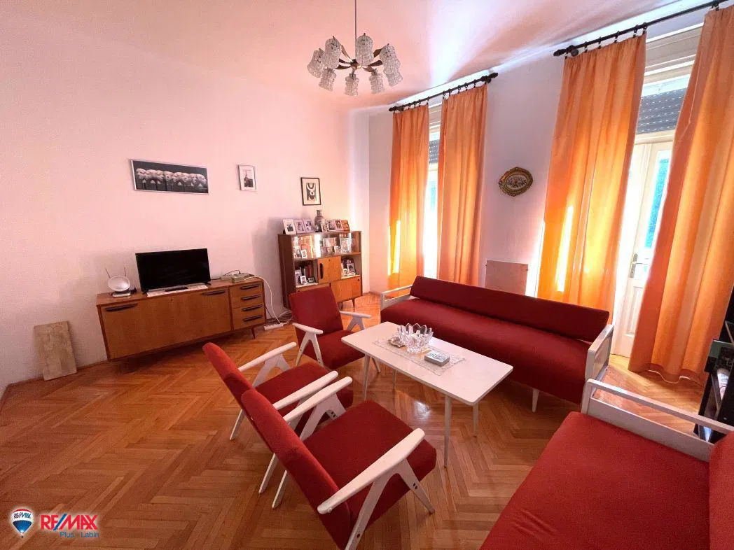 ISTRA,LABIN, STARI GRAD, PROSTRANI STAN S POGLEDOM