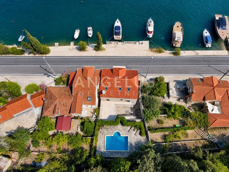 Dubrovnik, Čajkovići – kamena kuća s bazenom i pogledom na Rijeku dubrovačku – PRODAJA