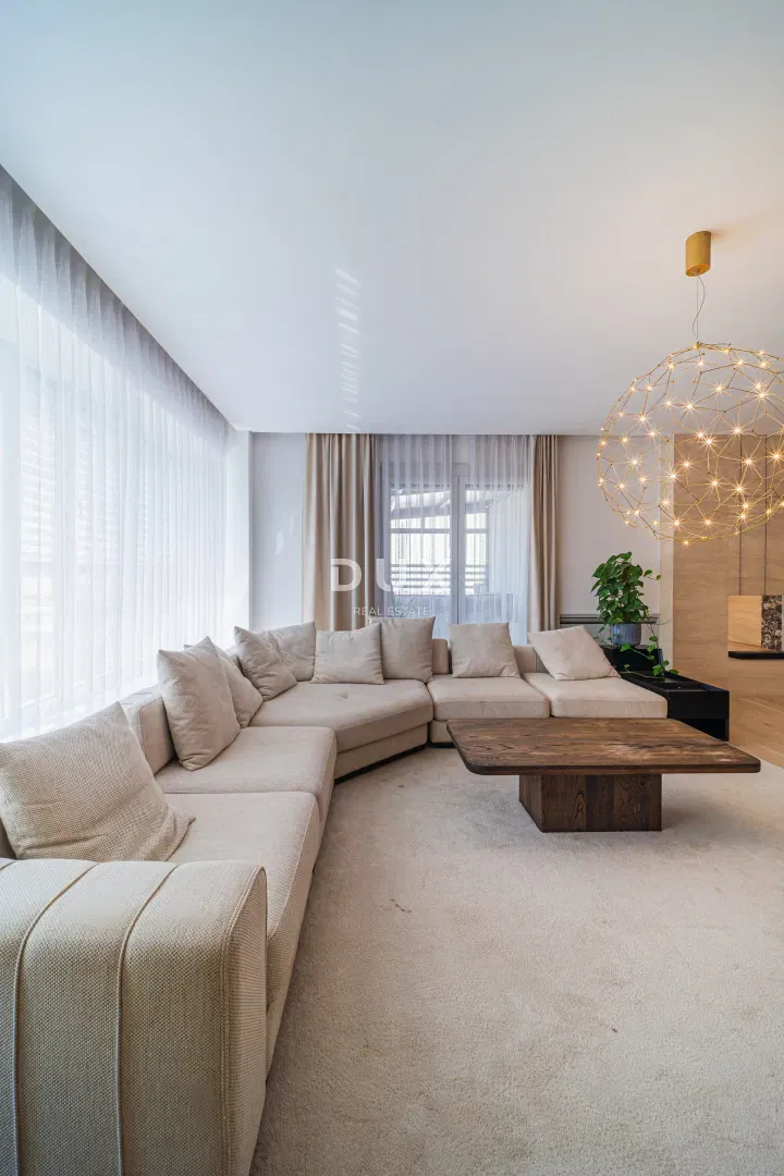 Pula, center, 3-room penthouse, 287.18 m2, sauna, parking – 3