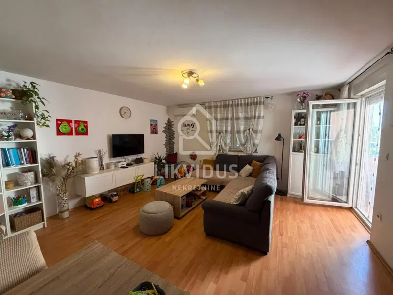 Wohnung Šikići, Pula, 71,89m2