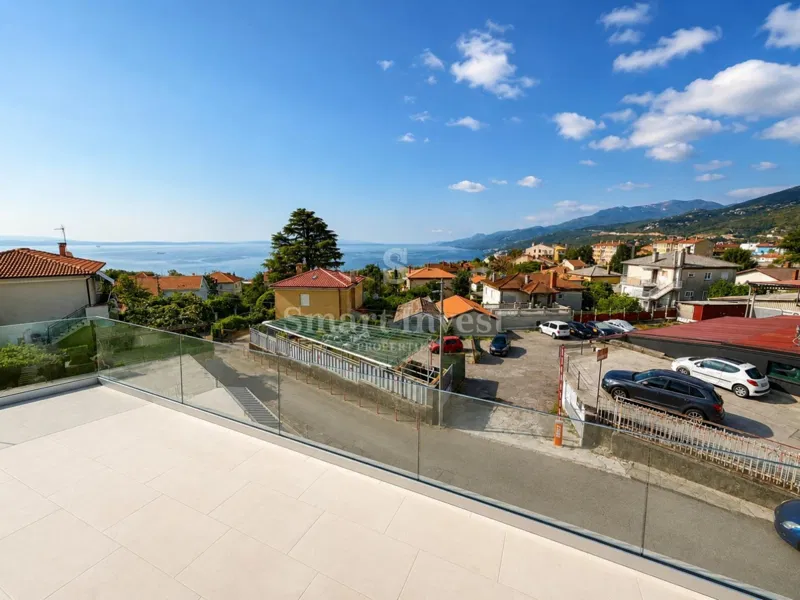 MATULJI - ZENTRUM, möblierte 3-SchlafZimmer-Wohnung mit Balkon und Parkplatz