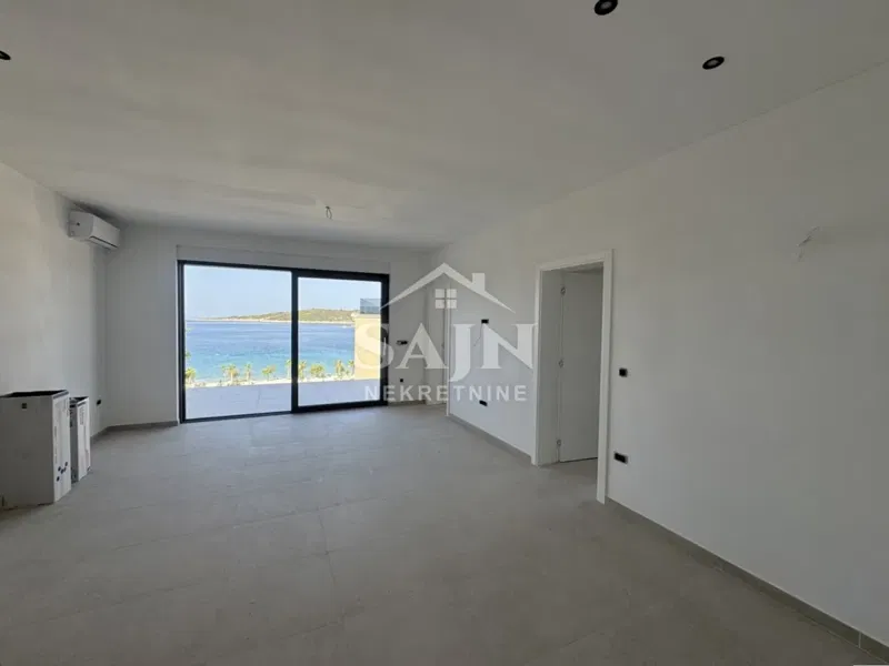 Sevid/Penthouse s krovnom terasom blizu mora Z2S6