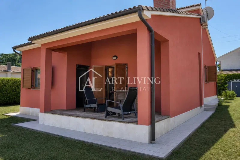 Poreč, okolica - prekrasna obiteljska kuća 148 m² s uređenom okućnicom