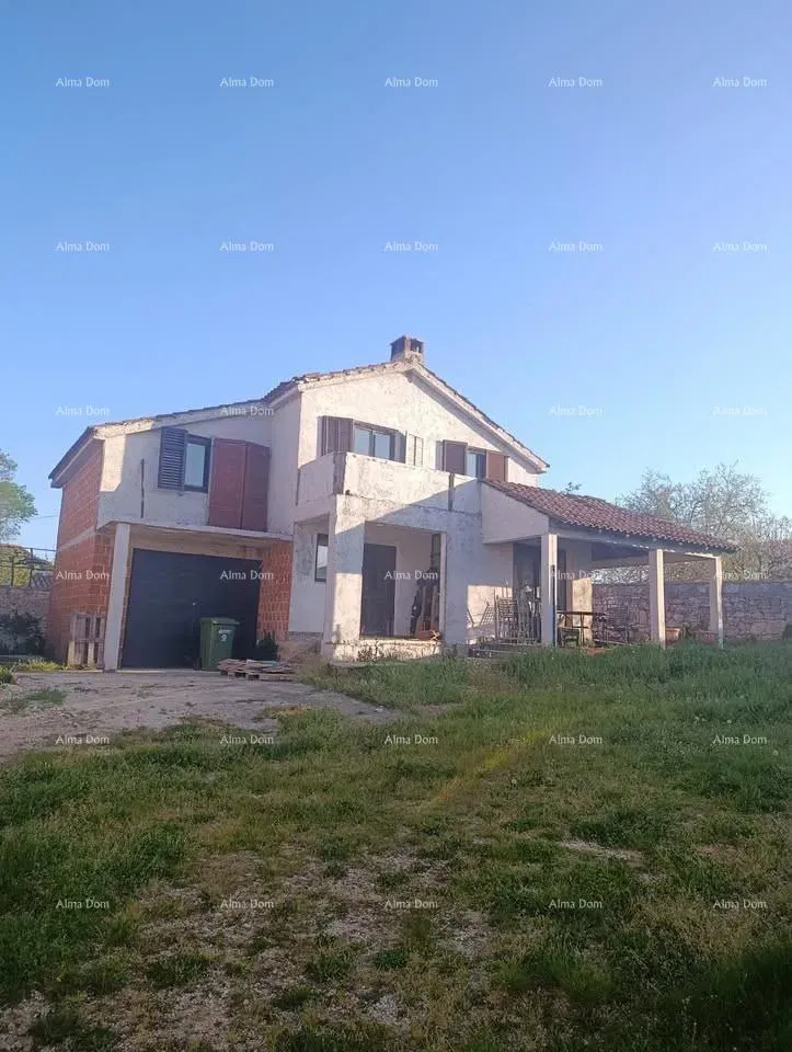 Prodaja kuće – Sveti Lovreč, s pomoćnim objektom i garažom
