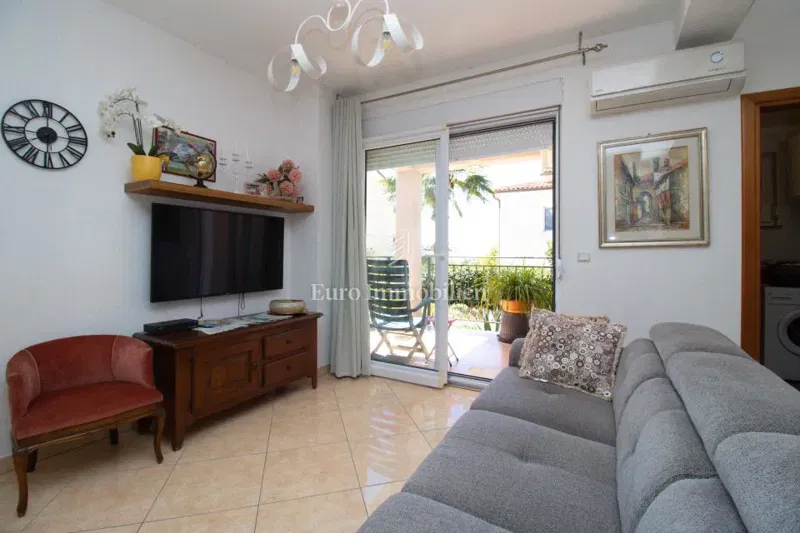 Poreč – Ground-Floor Apartment with Garden Near the Sea – 3