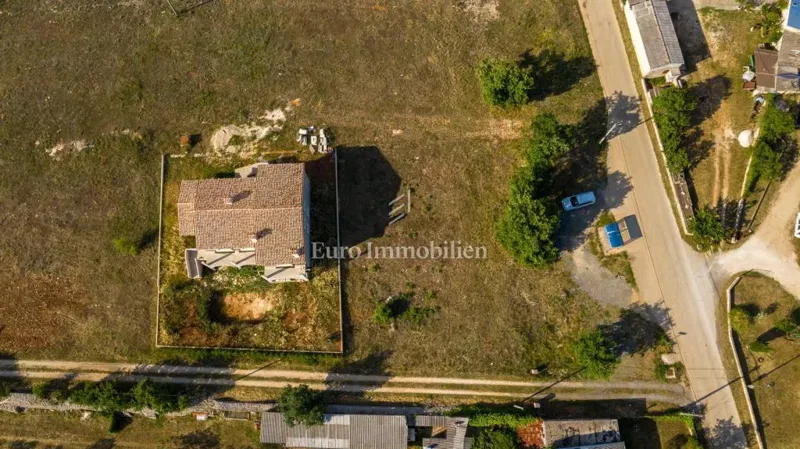 Terreno edificabile in zona tranquilla vicino a Dignano – 2