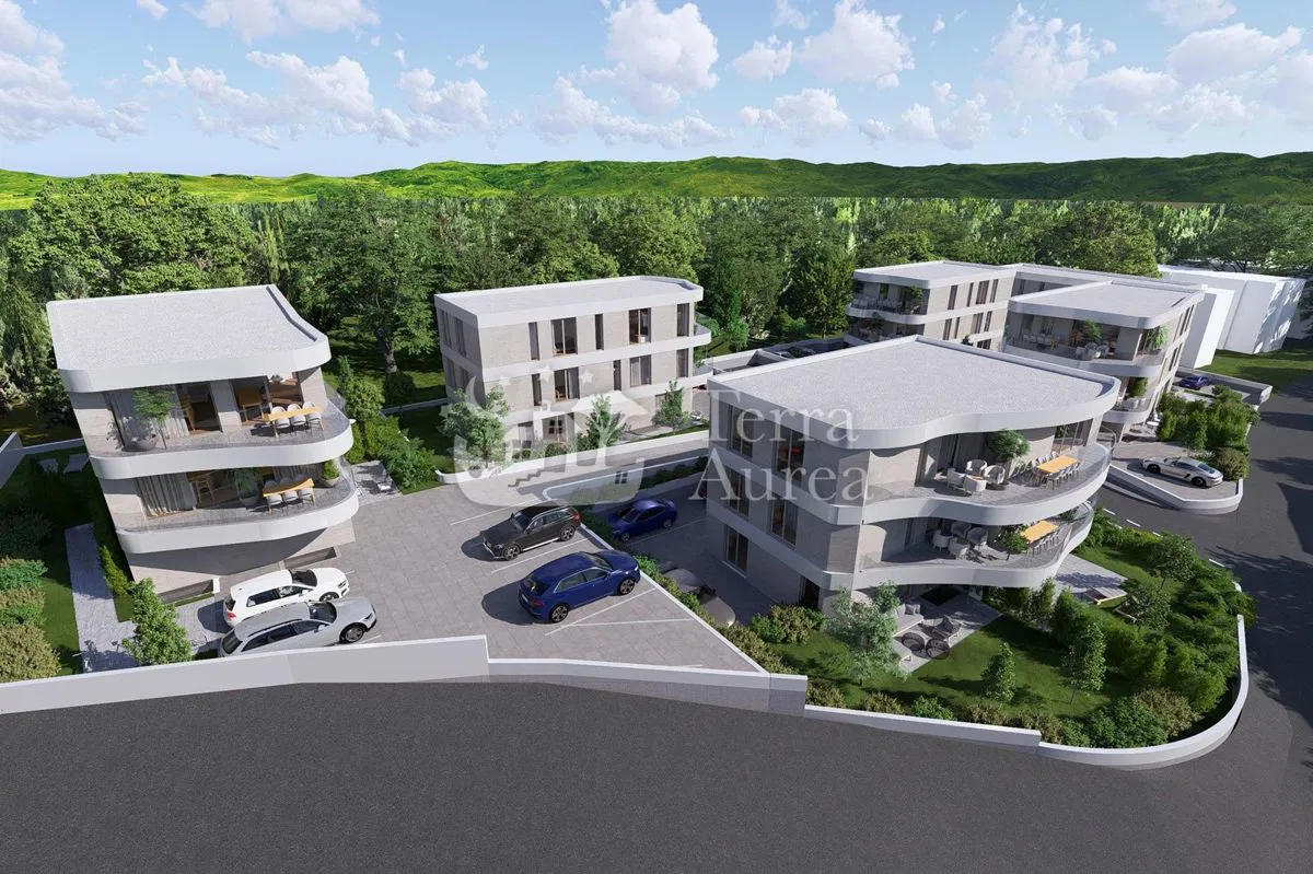 Dva nova apartmana s okućnicom u neposrednoj blizini mora, grad Krk