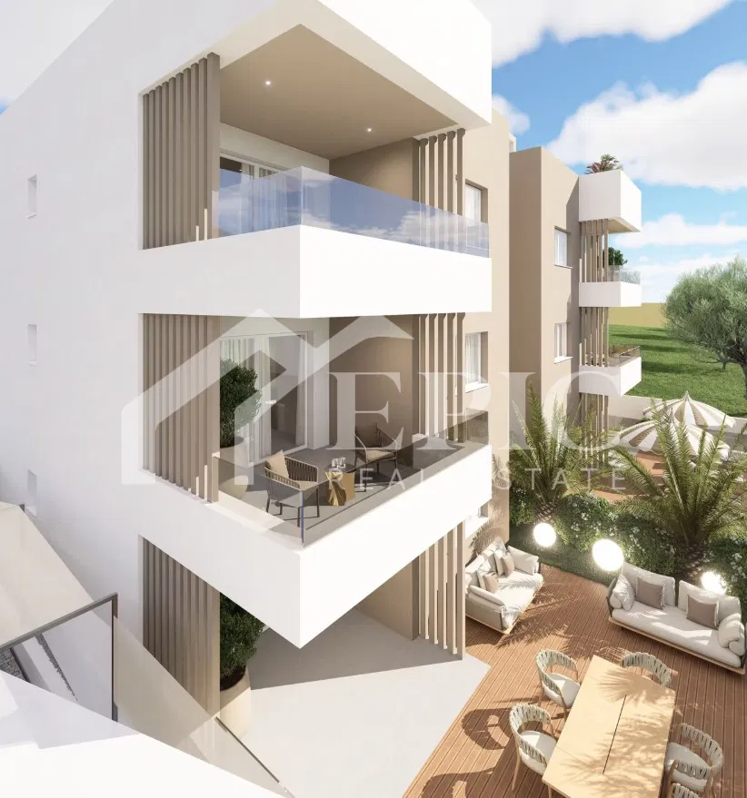 TURANJ – MODERNE WOHNUNG MIT GARTEN UND OFFENEM MEERBLICK