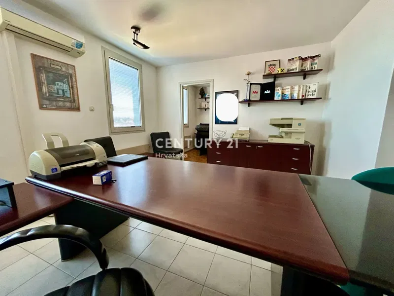 UMAG, CENTER, ONE-BEDROOM APARTMENT IN A PRIME LOCATION, OPPORTUNITY! – 3