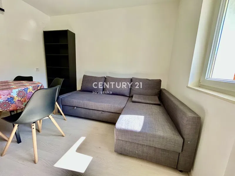 UMAG, ZENTRUM, WOHNUNG IN TOP-LAGE NUR 50 METER VOM STRAND UND MEER ENTFERNT!