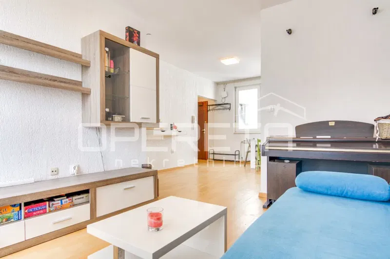 FOR RENT, ZAGREB, KNEŽIJA, APARTMENT, 2-ROOM, 49 m² WITH LOGGIA AND PARKING – 2
