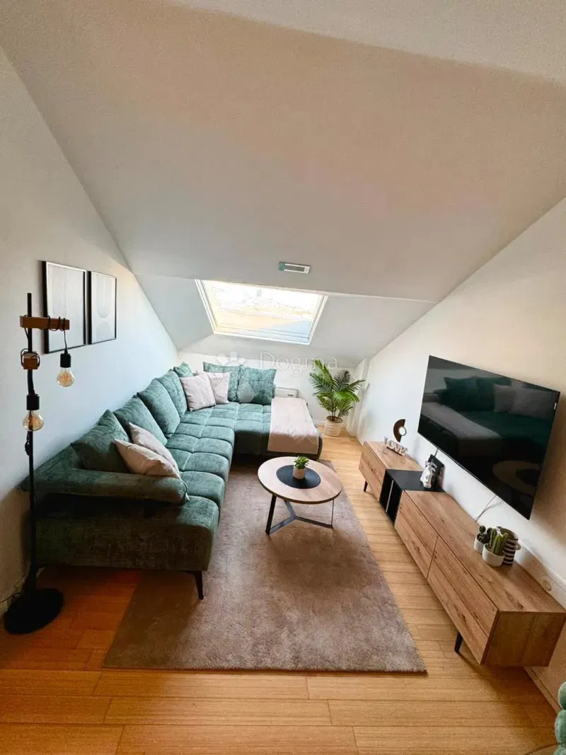 Flat Centar, Rijeka, 60m2 – 2