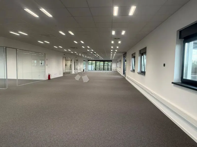 Kereskedelmi Jalkovec, Varaždin - Okolica, 550m2
