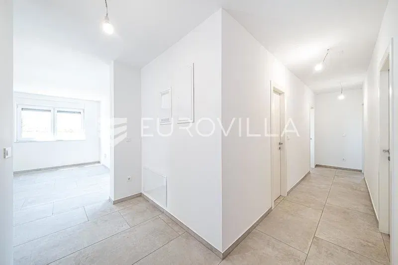 Zagreb, Resnik, Premium Quality Three-Bedroom Apartment with Garden, NEW BUILD – 3