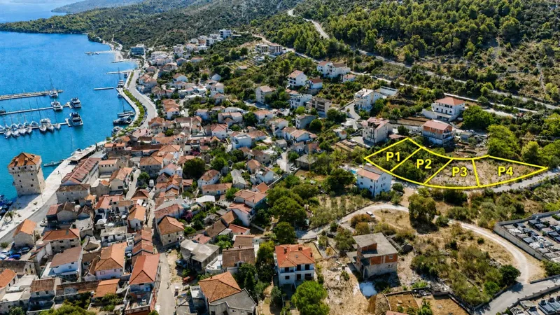 MARINA GRAĐEVINSKO ZEMLJIŠTE 428 m² S POGLEDOM NA MORE (P4)