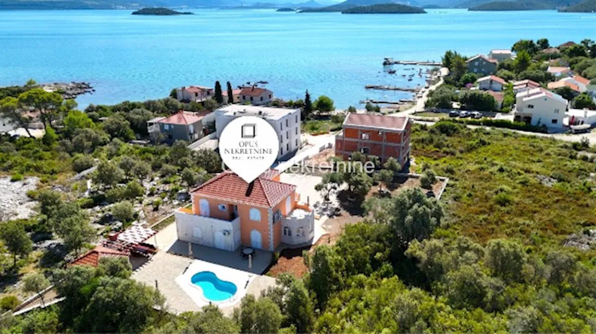 DRACE, PELJESAC – villa s bazenom, potpuno renovirano (Video)