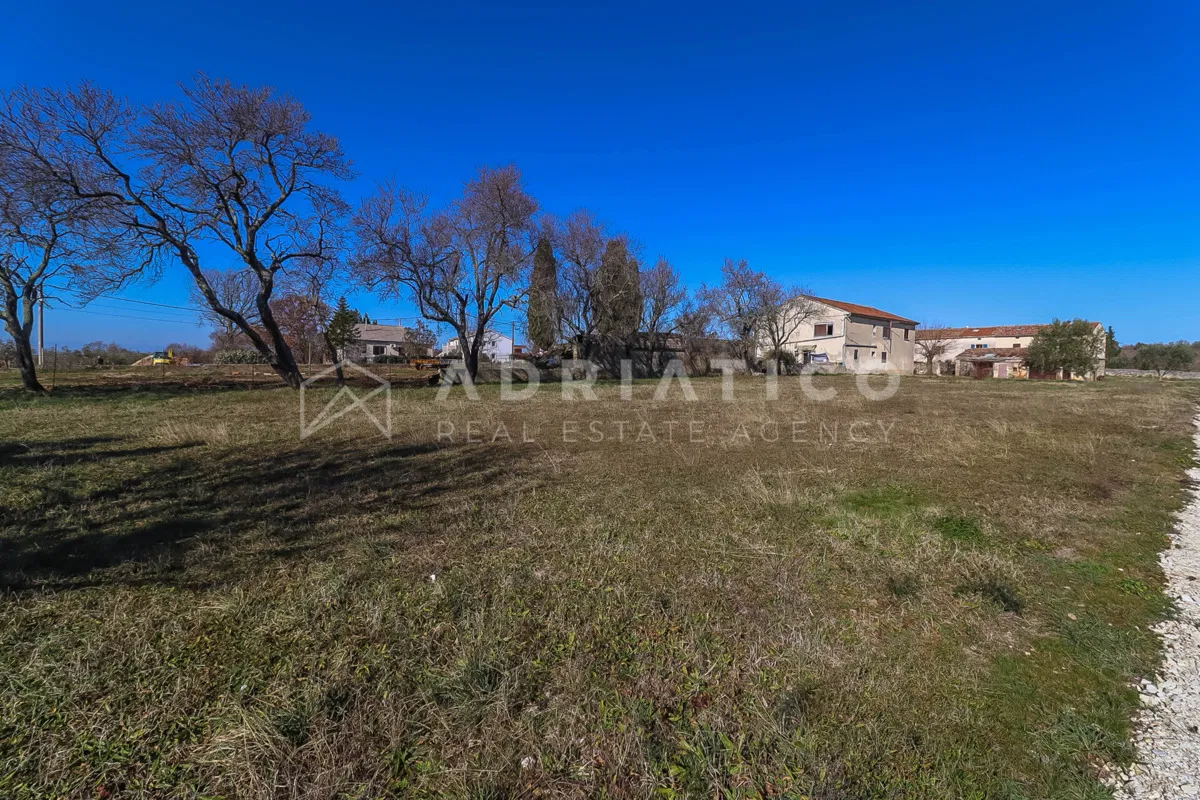 Vodnjan, Istra - građevinsko zemljište na mirnoj lokaciji