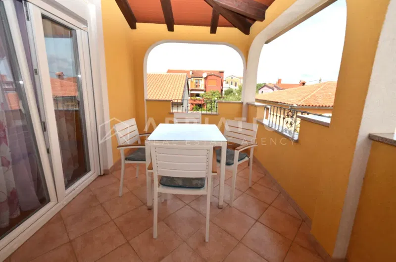 Cittanova, Istria – appartamento in posizione ricercata con vista mare – 2