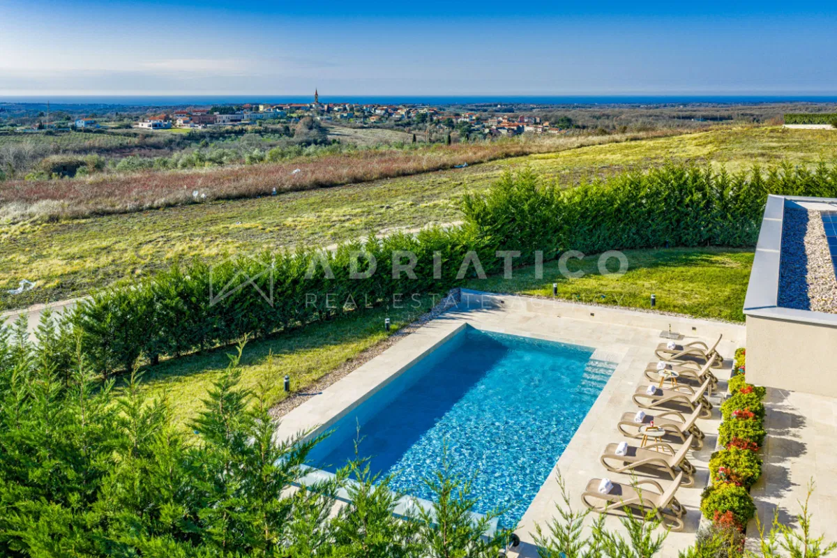 Luksuzna moderna vila s panoramskim pogledom na more i Istru – Brtonigla