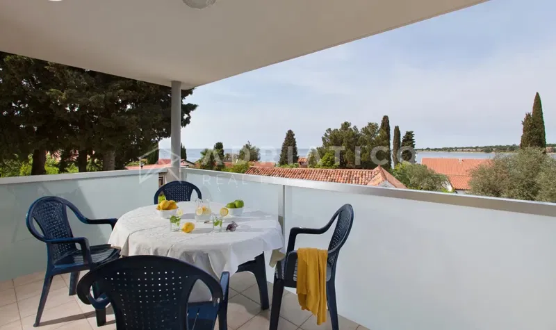 Novigrad, Istra - samostojeća kuća 50m od mora