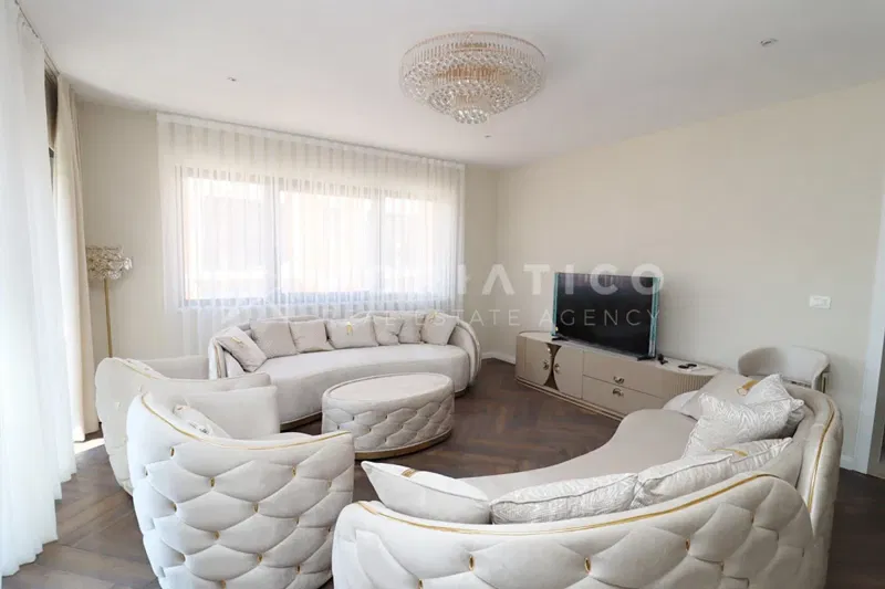 Rovinj, penthouse za dugoročni najam