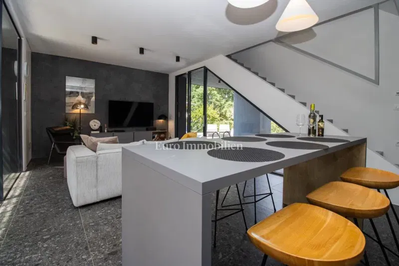 Poreč, Mugeba – Exceptional modern house near the sea – 2