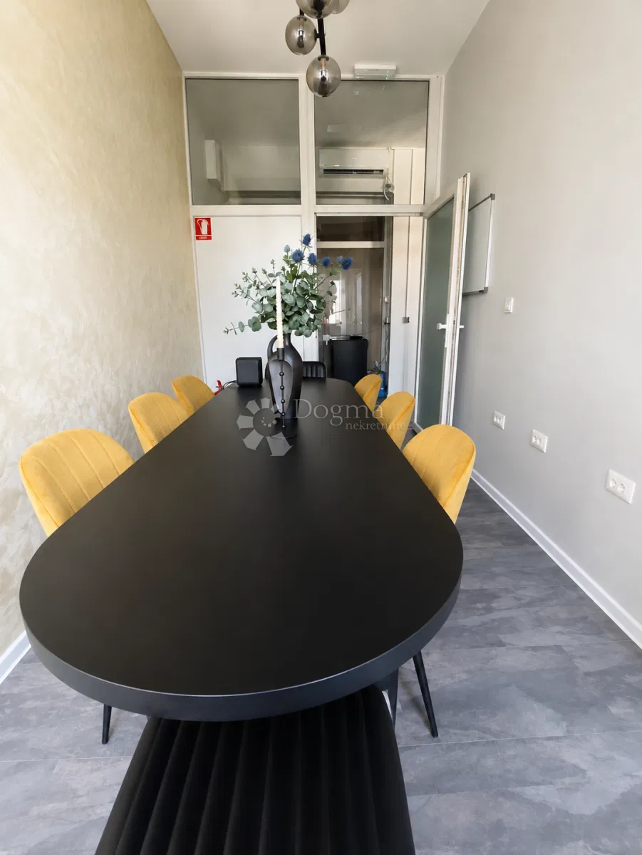 Locale commerciale Gornji grad / Centar, Osijek, 45m2