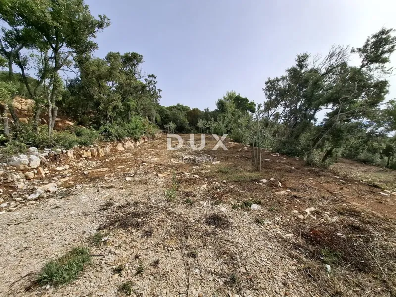 Isztria, Kavran, telek, 330 m2, 30 m-re a tengertől – 3