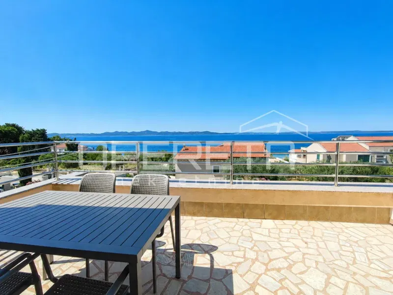 PRODAJA, ZADAR, KOŽINO, KUĆA sa 7 apartmana, pogled na more