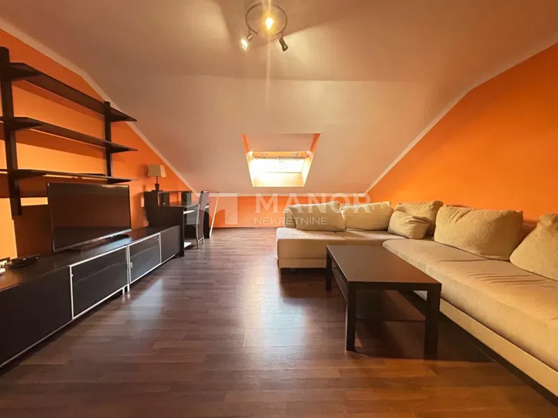 Flat Centar, Rijeka, 66m2 – 2