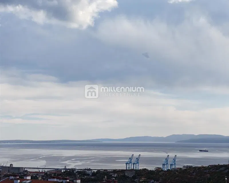 Škurinje, 84.15m2, 3s+db, lođa