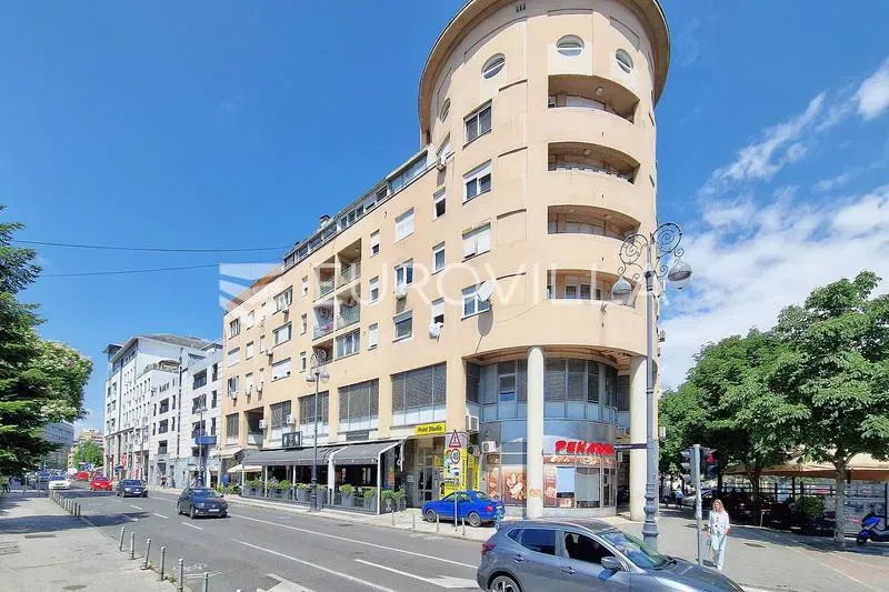 Üzlethelyiség Kvaternikov Trg – 2