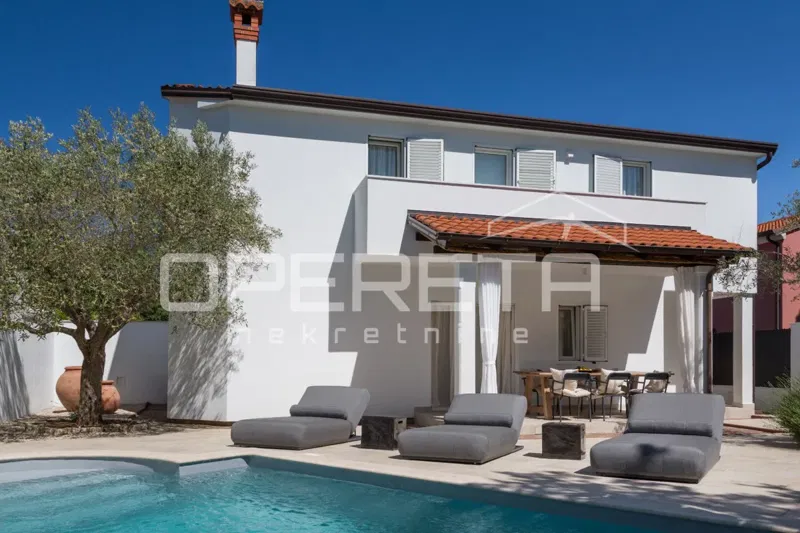 Istra, Rovinj okolica – kuća s privatnim bazenom i mediteranskim vrtom