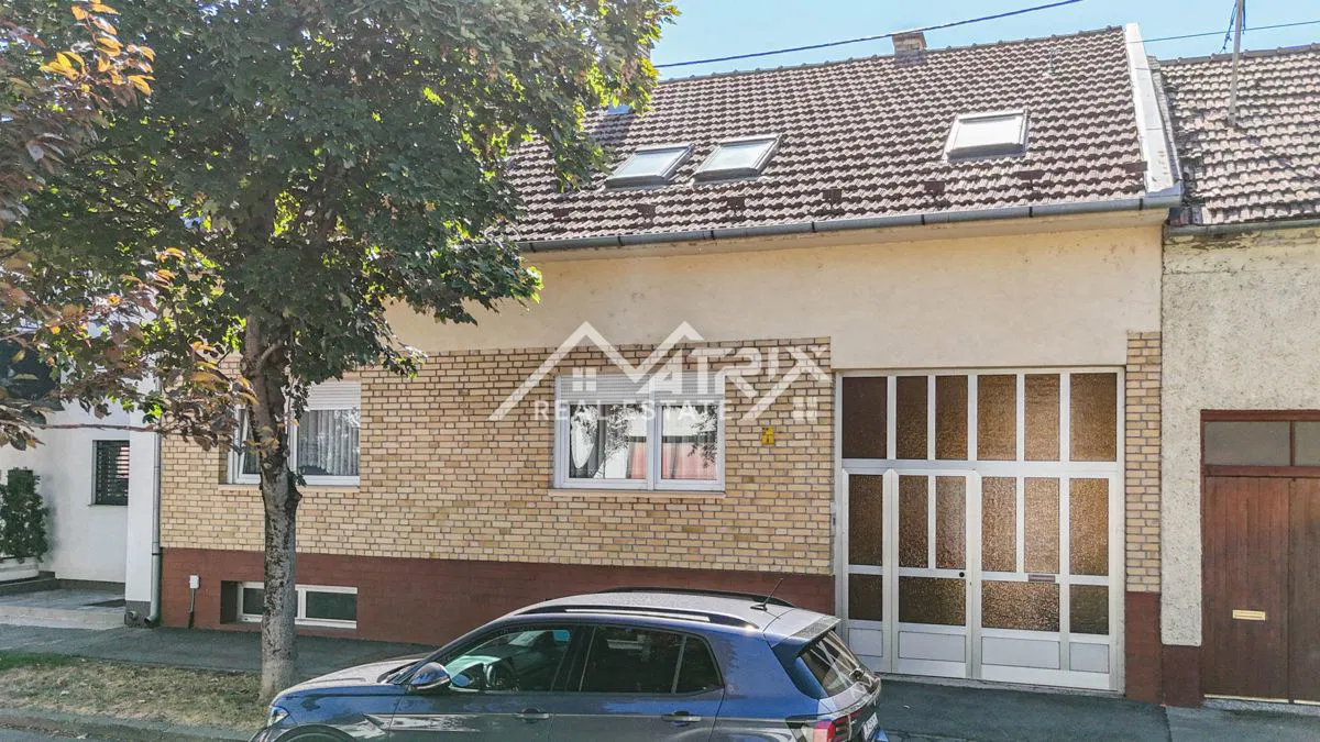 Osijek, kuća s garažom i dvorišnom zgradom