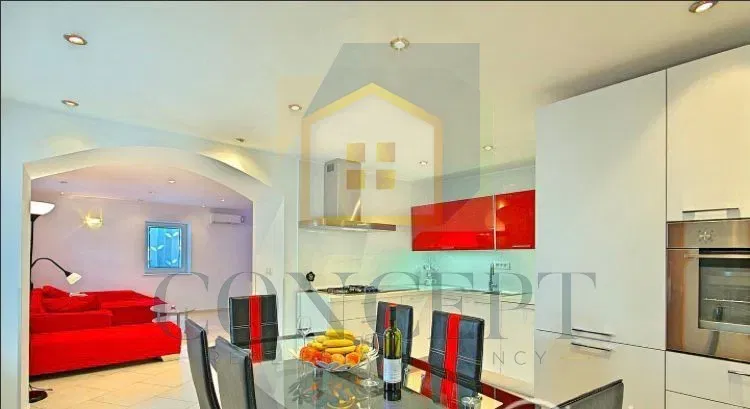Semi-detached house near Poreč – ideal for living and holiday rental! – 2