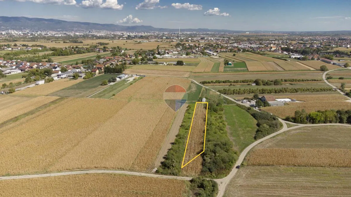Zagreb, Odra, poljoprivredno zemljište 1.732 m2