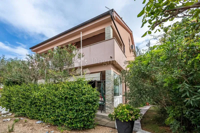 House Punat, 300m2 – 2