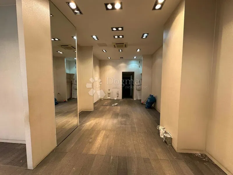 Locale commerciale Donji grad, Donji Grad, 150m2 – 3