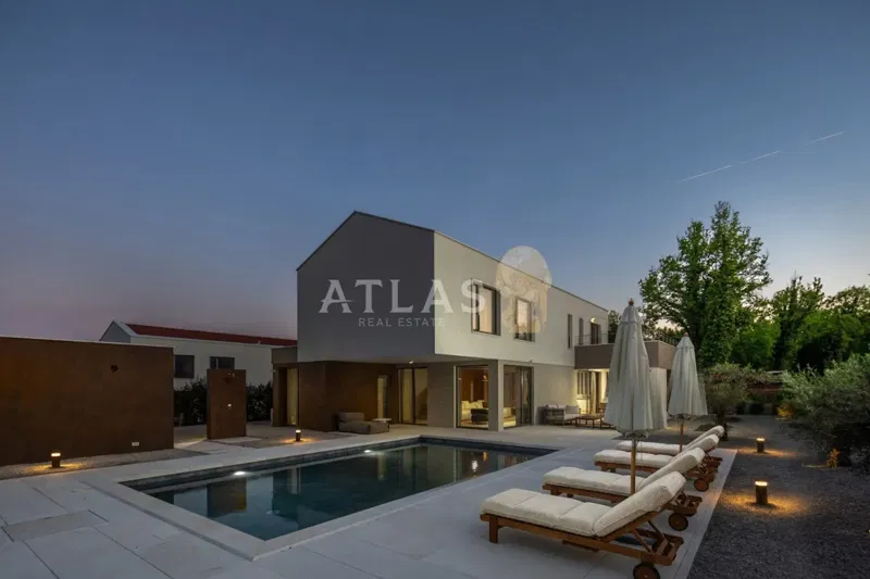 Istra, Labin | Luxury freestanding villa with a heated pool – 2