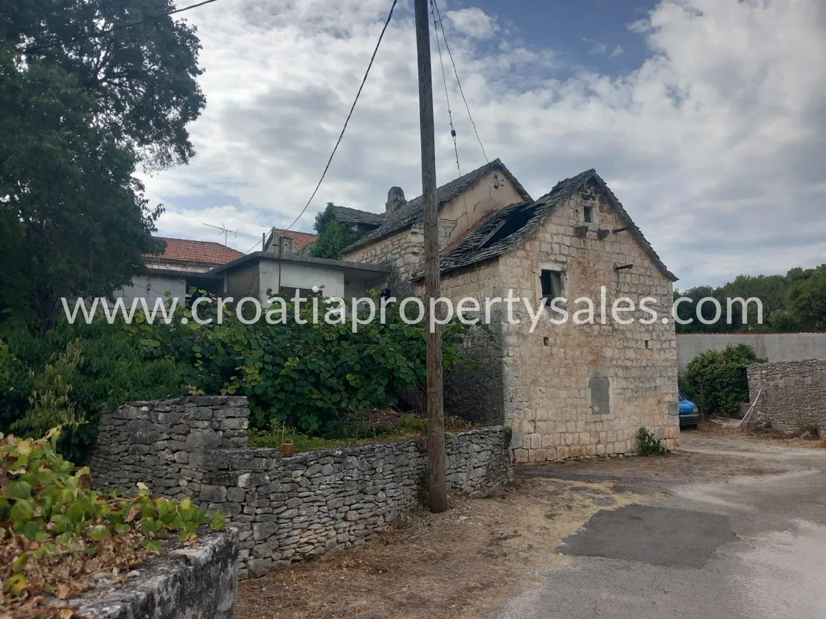 Brač, stara kamena kuća, prodaja, 248.000 €