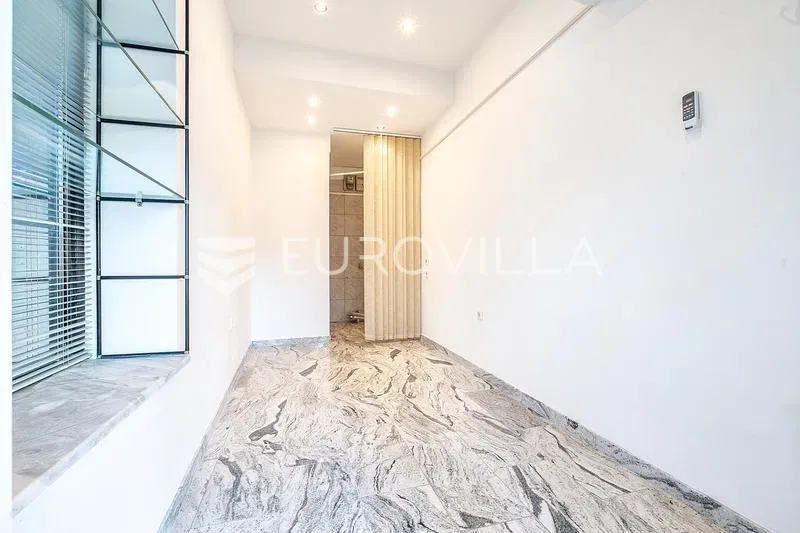 Zagreb, Trnje, street office space 11 m² – 3