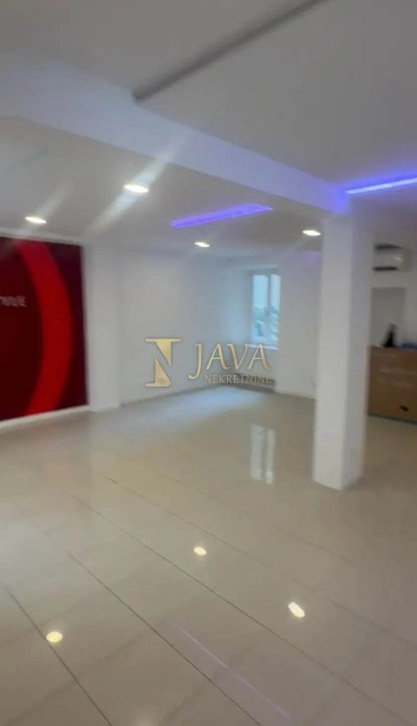 KORZO EKSKLUZIVNI POSLOVNI PROSTOR 1. NADSTROPJE - 105 m²