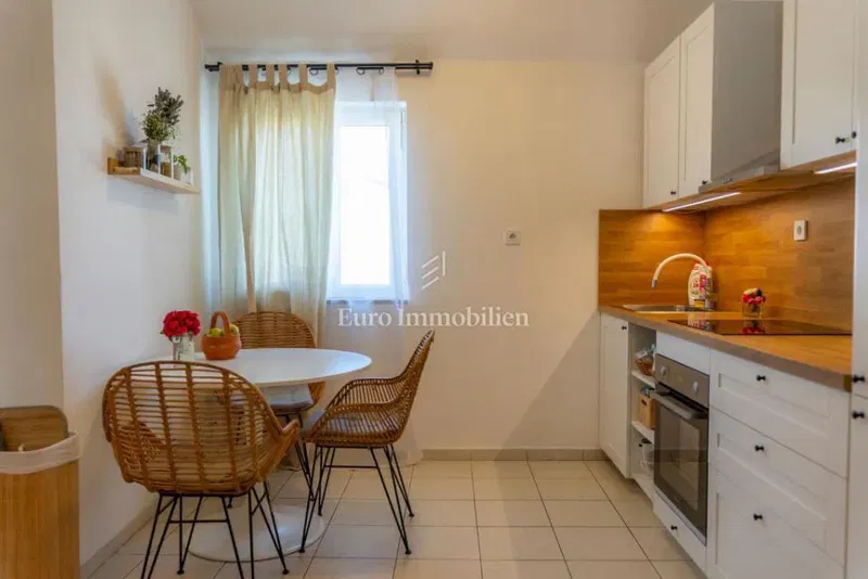 Three-bedroom apartment near the sea and centre – Malinska – 3